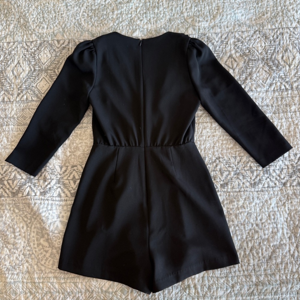 Deep V Collared Mini Romper - Picture 4 of 6
